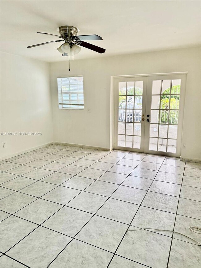 Photo - 6137 SW 20th Ct Unit A