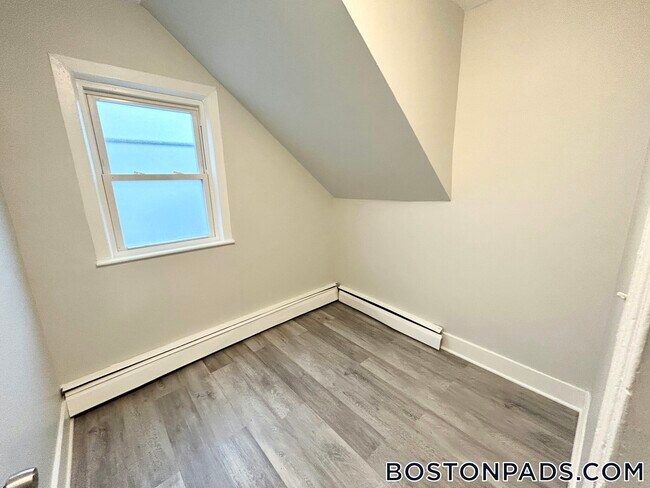 8-10 oakland St.