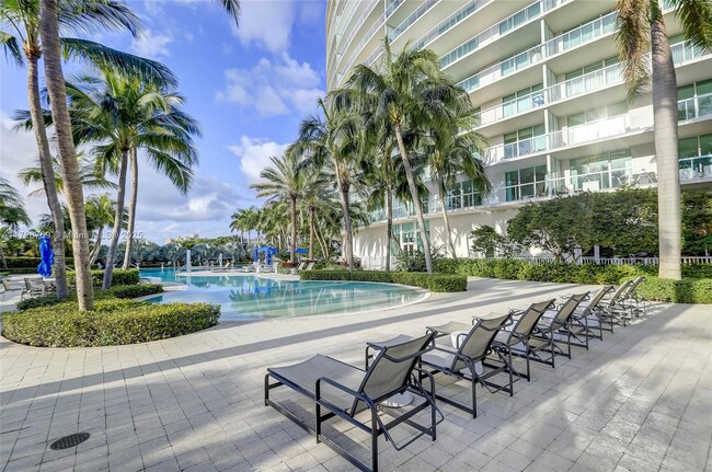 Photo - 1 N Ocean Blvd Condominio Unidad 1011