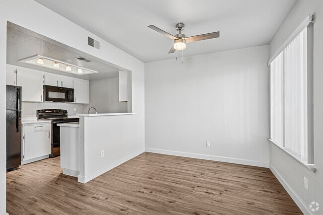 Superior- 2BR, 2BA - 986SF - Dining Room