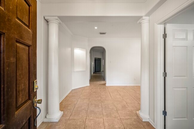 Photo - 15 Heron Hollow Ct