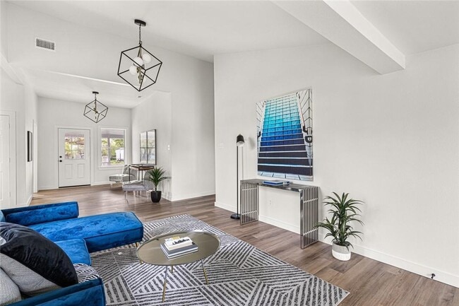 Photo - 710 S Pearl St