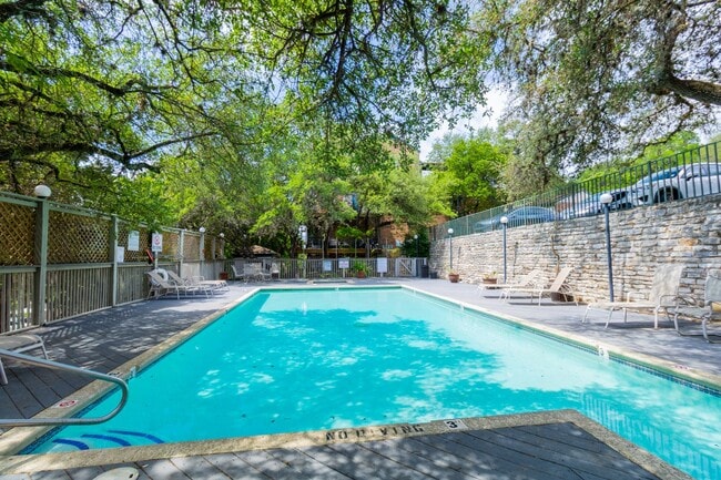 Building Photo - South Austin Gem: Cozy 2BR Home with Stunning Downtown Views, Minutes from Barton Creek Greenbelt!