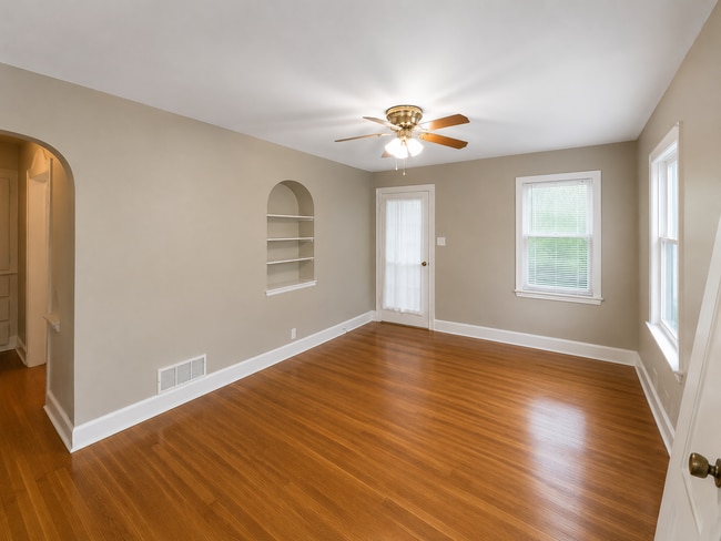 Photo - Charming 2 Bed, 1 Bath Home with Screened Front Porch!