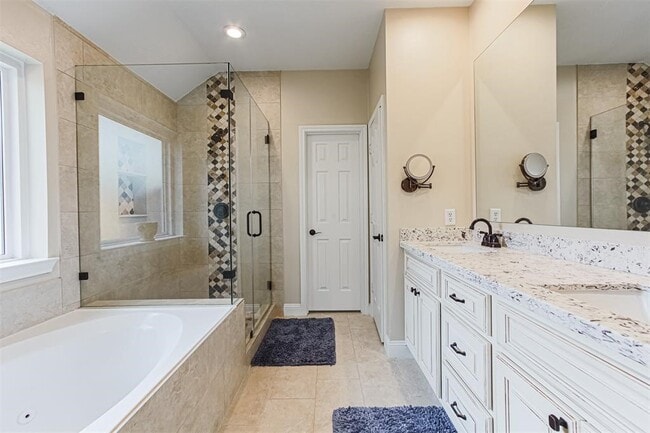 Photo - 3034 Glenthorpe Ln