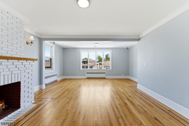 Photo - 773 Kingsland Ave