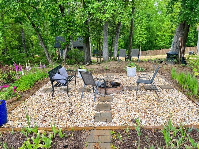 Photo - 233 Fairfax Dr