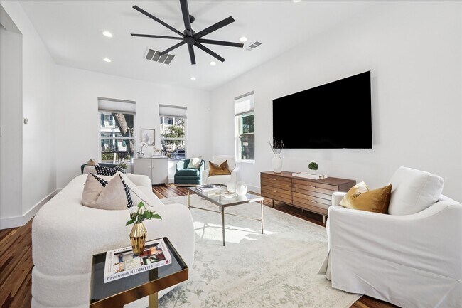 Photo - 415 Arlington St