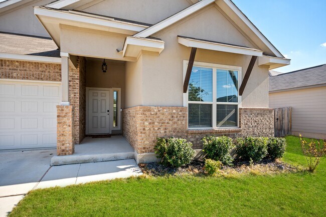 Photo - 229 Stag Way