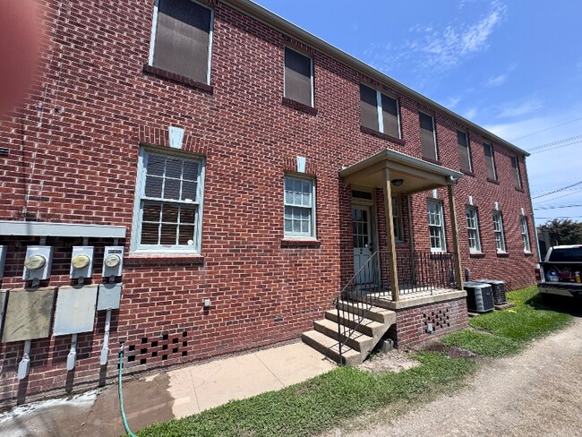 Photo - 317 W University Ave Unit 4