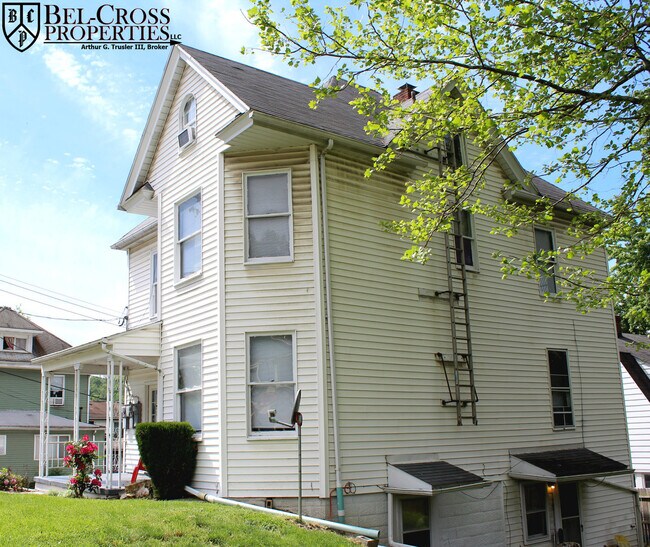 Photo - 313 Cobun Avenue Unidad 313-C