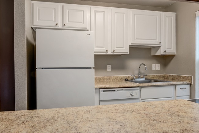 Photo - Pacifica Apartments