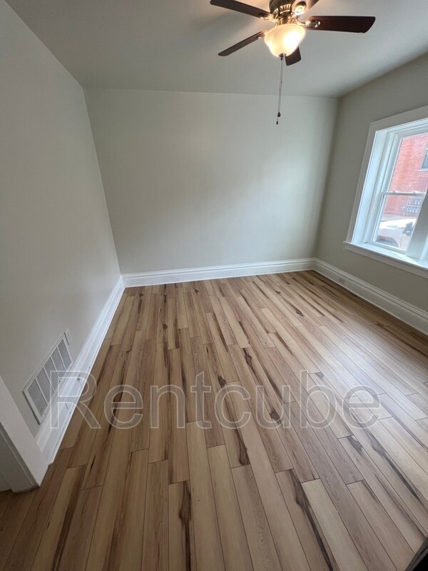 Photo - 247 W 11th St Unit Apt 7