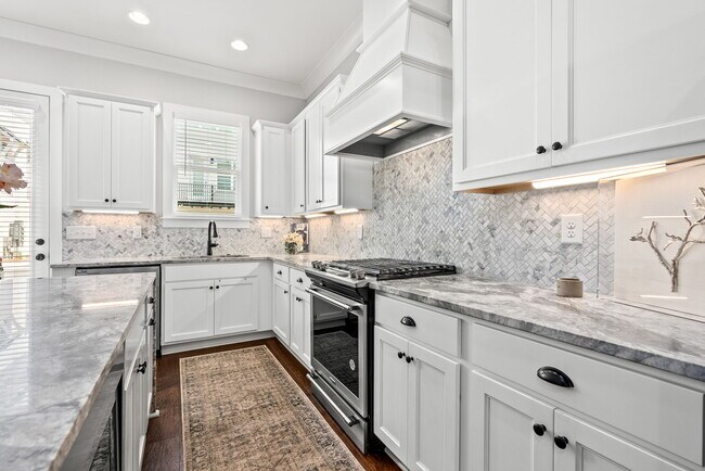 Photo - 2106 Moores Mill Rd Unit 204