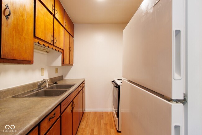 Photo - 1102 N Somerset Ave