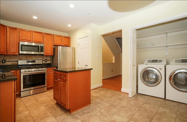 Photo - 13513 Niagara Falls Ct