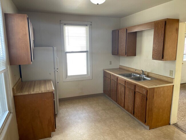514 W Lincoln Ave
