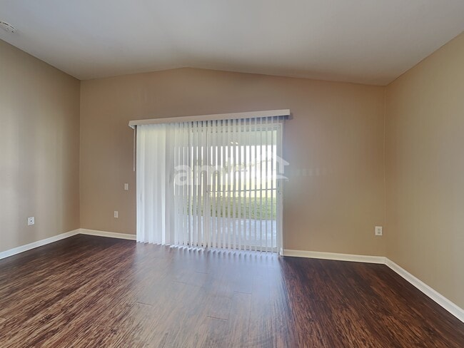 Photo - 1107 Summer Breeze Dr