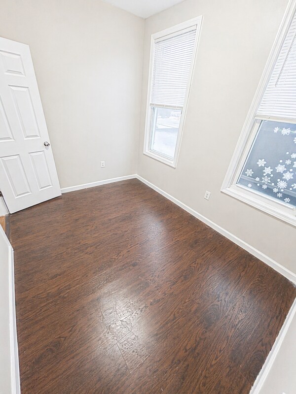 Photo - 296 N Clinton St