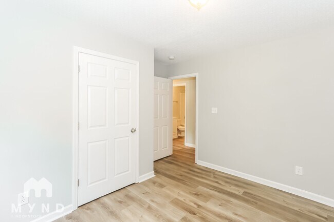 Photo - 2309 Blue Hampton Ln