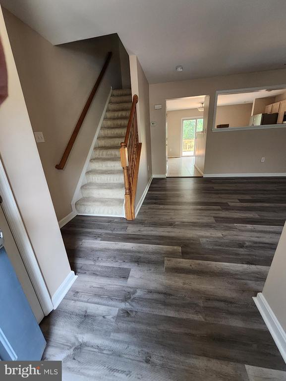 Photo - 96 Dorset Ln