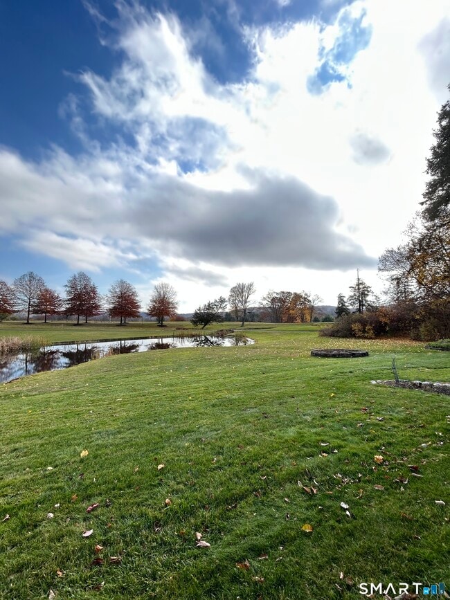 Photo - 419 Heritage Vlg Unit B