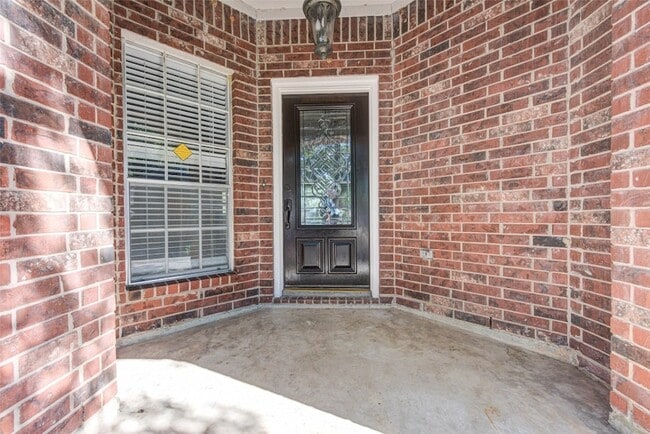 Photo - 17930 Seven Pines Dr