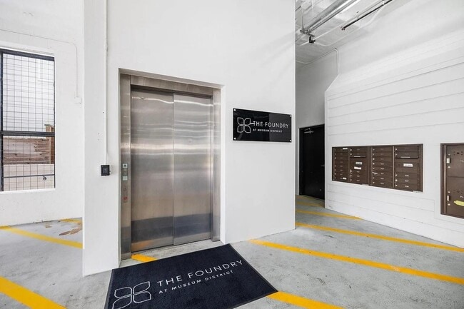 Photo - 1508 Blodgett St Unit 401