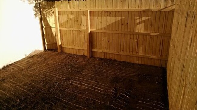 Photo - RIVER GARDEN