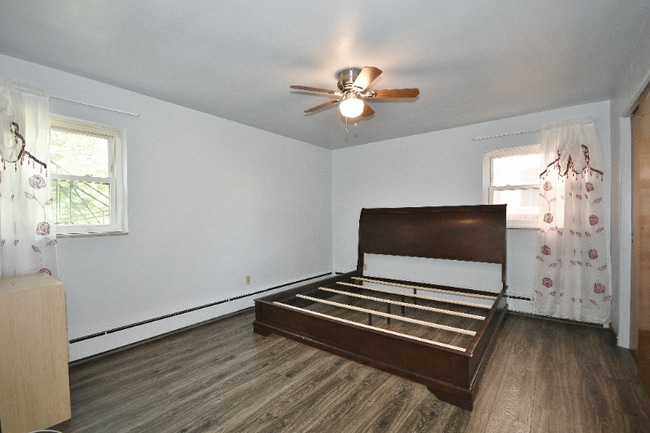Photo - 2236 Brownsville Rd