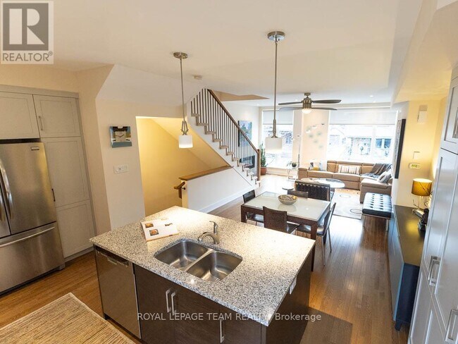 Photo - 112 Greenfield Ave