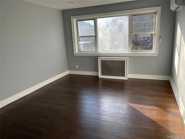 Photo - 14 Linden St