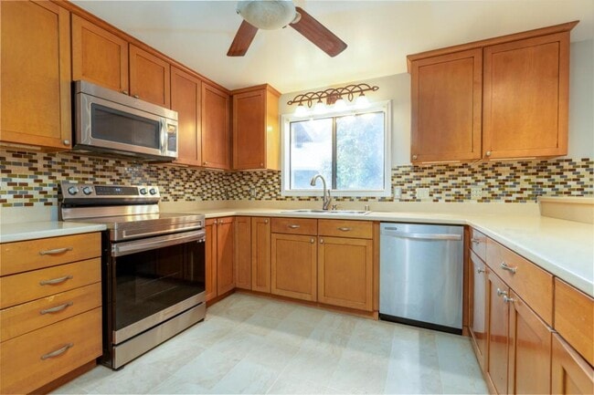 Photo - 91-1048 Panapanapuhi St