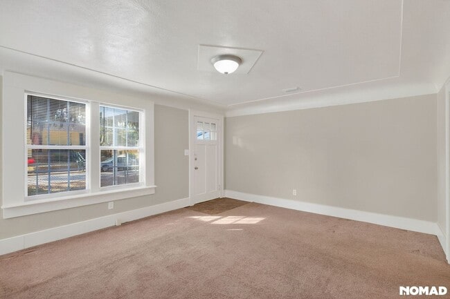 Photo - 2002 E 51st St