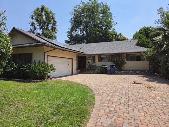 Building Photo - 4734 Laurelgrove Ave