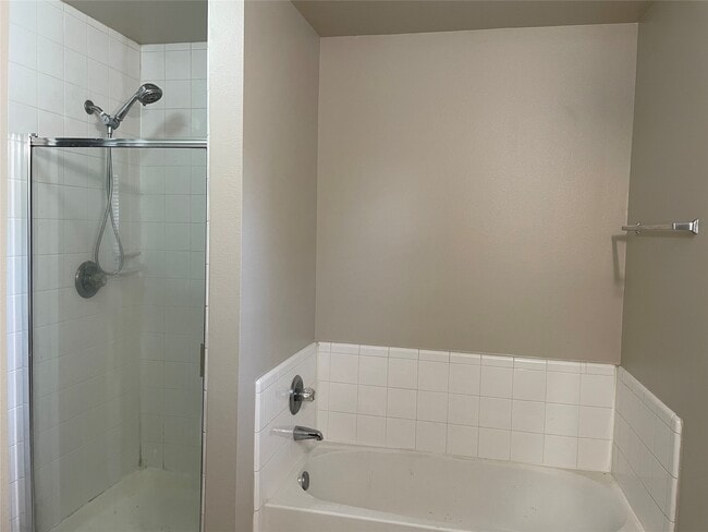 Photo - 9311 Parkmore Dr
