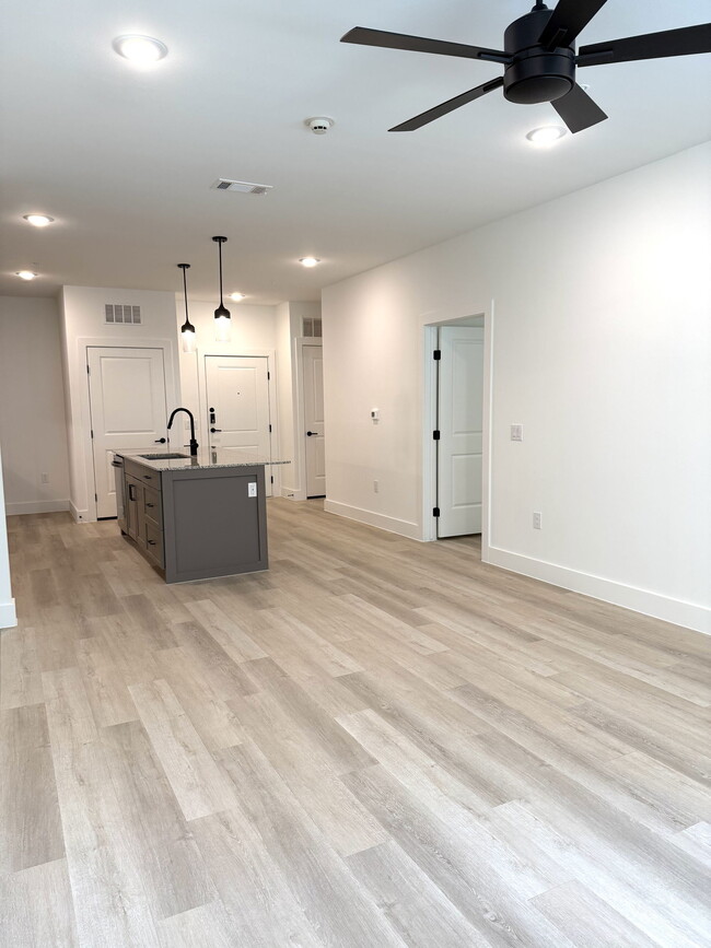 Photo - 16601 Braker Ln Unit 7110