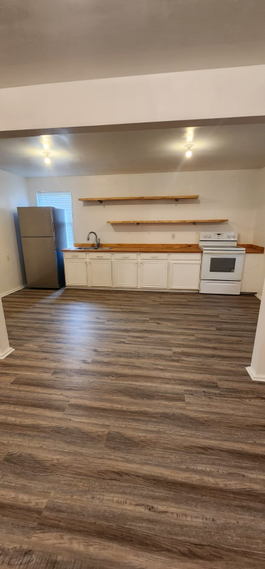 Building Photo - 605 N 4th St Rental