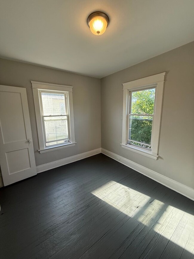 Photo - SECTION 8 & EDEN Accepted! - Fully Renovat...