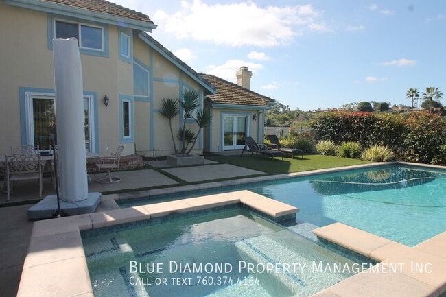 Photo - 3008 Azahar St