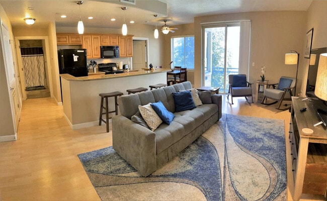 Building Photo - 606 W S Temple St Unit ID1389252P