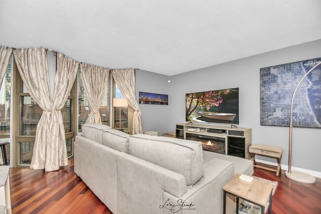 Photo - 1340 N Dearborn St Unit 5F