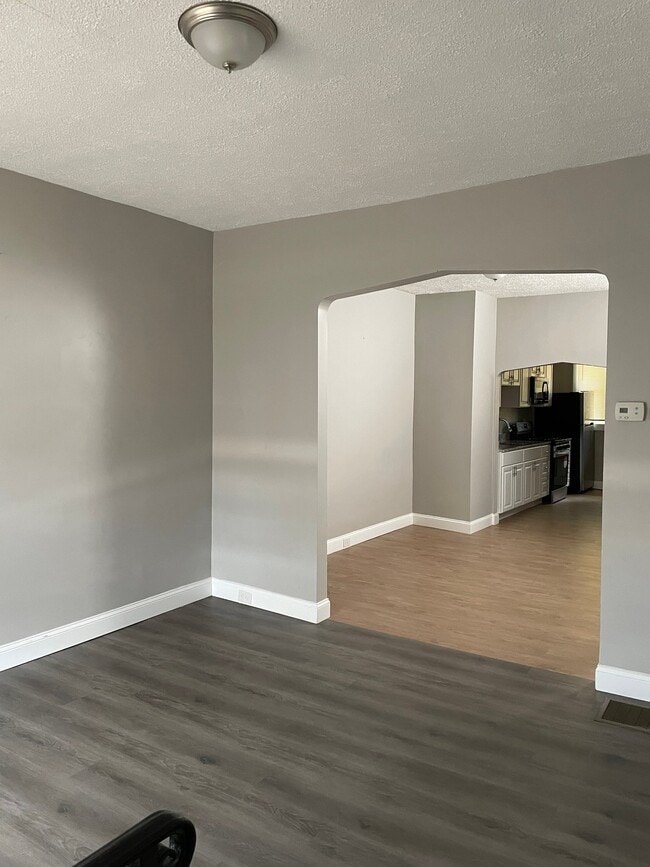 Photo - 1508 E 28th St