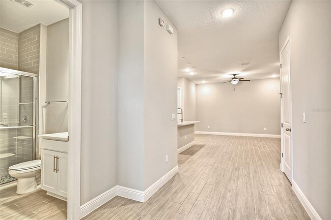 Photo - 6427 Cyrils Dr