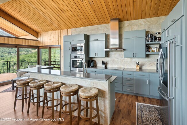 21 Lemond Pl