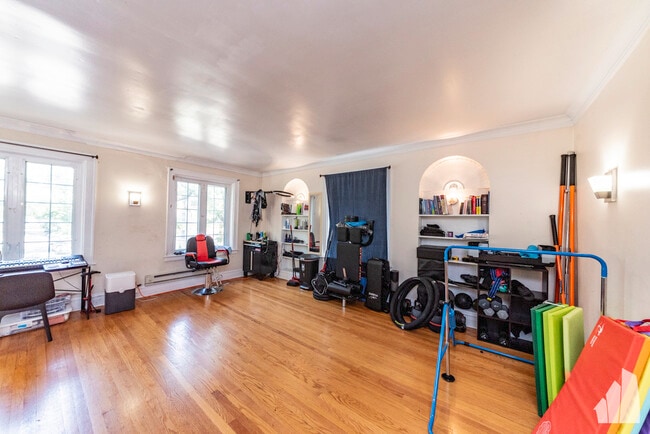 Photo - 2029 W Jarvis Ave Unit 2