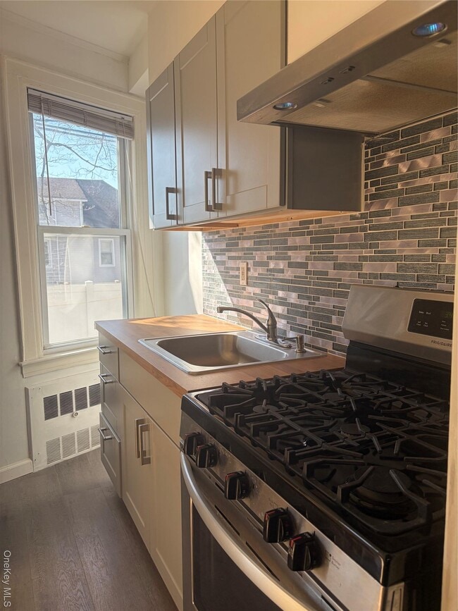 Photo - 196-03 42nd Ave