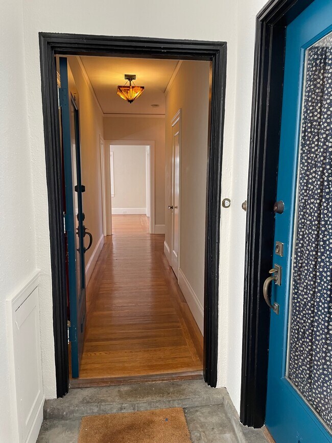 Photo - 118 Monte Cresta Avenue Unidad 118 Monte Cresta Ave