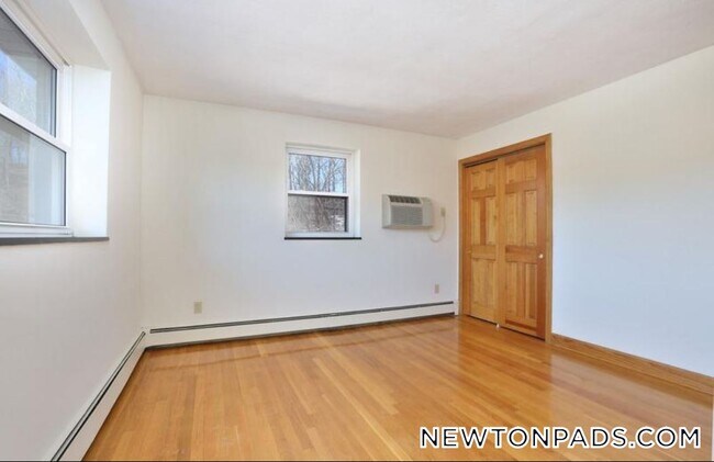 Photo - 288 Grove St Unidad 10
