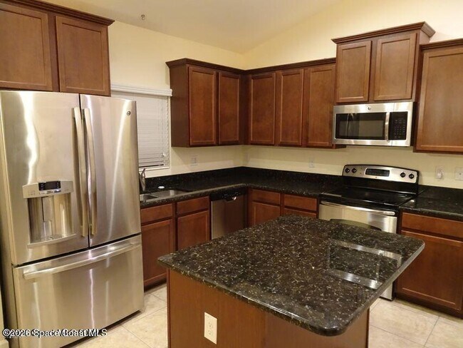 Photo - 1080 Cayman Dr